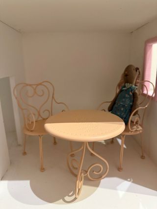 Conjunto Mesa y Sillas Maileg