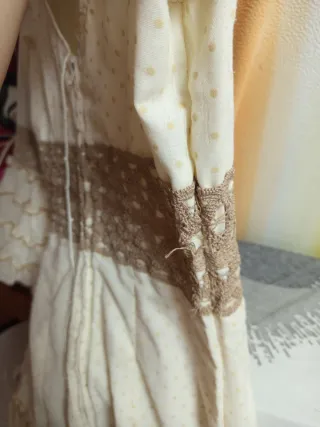 Traje de gitana beige y blanco