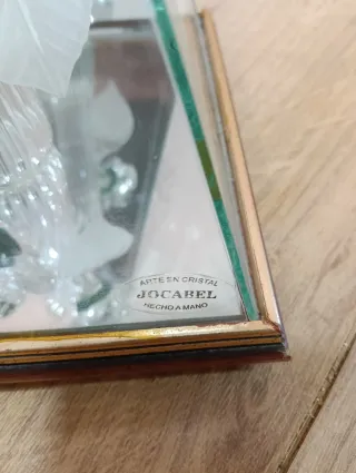 Escultura de cristal piramidal JOCABEL