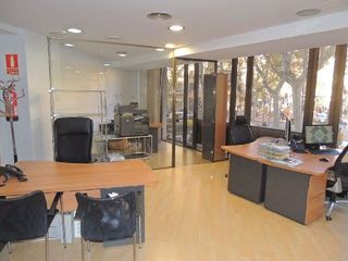 Oficina en alquiler en Sant Antoni en Barcelona