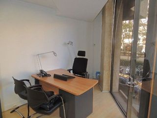 Oficina en alquiler en Sant Antoni en Barcelona