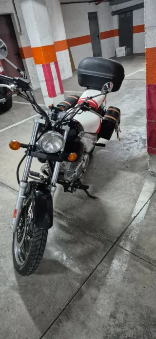 Suzuki Intruder 250cc Moto Cruiser