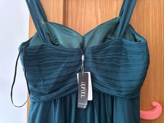 Vestido largo verde, NUEVO CON ETIQUETA, marca SHE