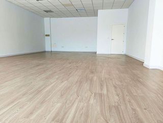 Local comercial en alquiler en Sanlúcar la Mayor