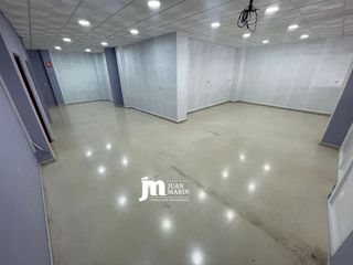 Local comercial en alquiler en Cieza