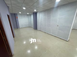 Local comercial en alquiler en Cieza
