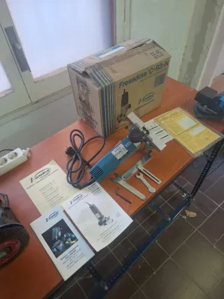 VIRUTEX FRESADORA DE RANURAS C-93-N  NUEVA SIN USO