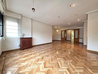 Piso en alquiler en Zona Avenida Europa en Pozuelo de Alarcón