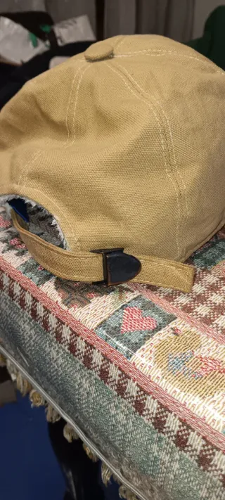 Cappello Harmont & Blaine con visiera e pellicciot