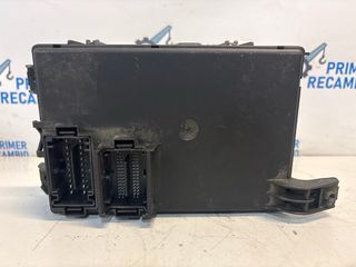 Caja fusibles GM 13142240 Opel Corsa D