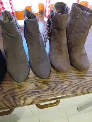 Botas altas y botines.9cm tacon.Todas 20 euros.