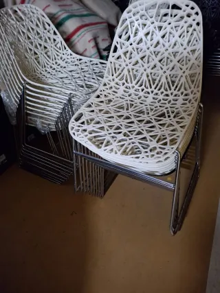 50 Sillas de Exterior Negras y Blancas