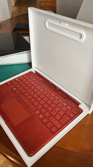 Microsoft Surface Pro 8 Tablet PC