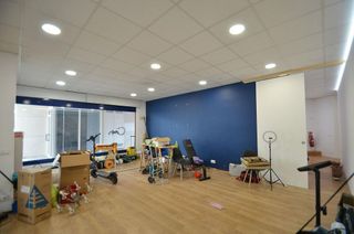 Local comercial en alquiler en Barri del Mar - Ribes Roges en Vilanova i La Geltrú