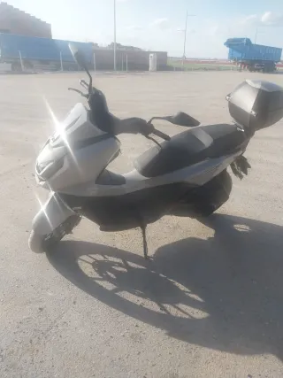 Kymco 125 Scooter