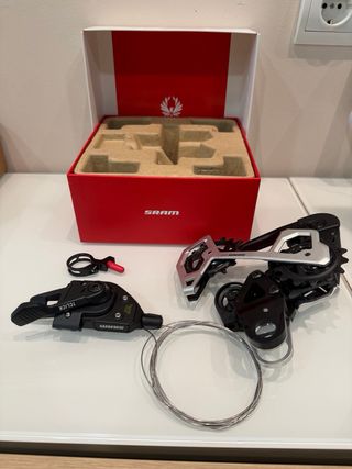 Mando y Desviador NUEVOS SRAM Eagle 90 T-Type 12V