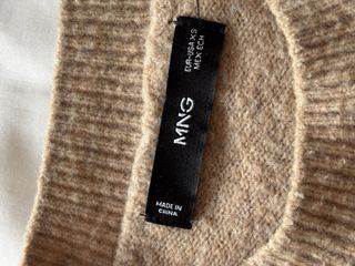 Jersey oversize Mango rayas beige y azul