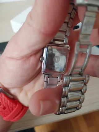 Reloj Seiko Cuadrado Morado y Plateado