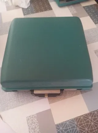 Máquina de escribir Olivetti Studio 45 con Maletín