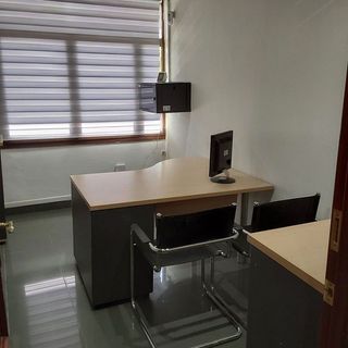 Local comercial en alquiler en Centre - Eixample – Can Llobet – Can Serra en Barbera del Vallès