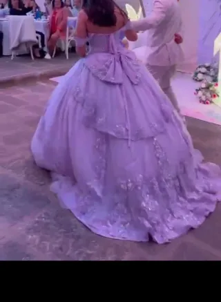 Vestido de Quinceañera lila