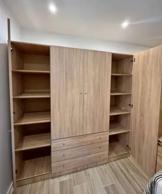 Armário 299€ nuevo 2x2m