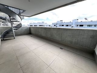 Ático en alquiler en Bellavista en Sevilla