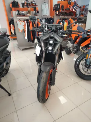KTM 990 Duke R NAKED