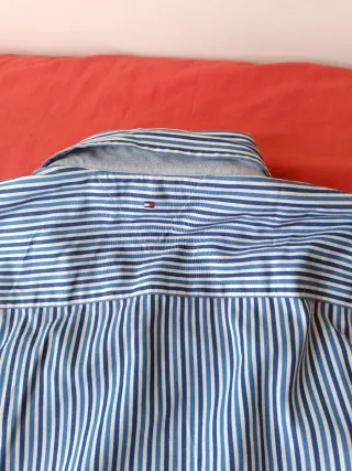 Camisa Tommy Hilfiger Rayas Azul y Blanca talla 16