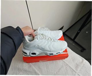 Nike Air Max Plus Talla 44 Blancas