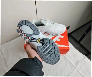 Nike Air Max Plus Talla 44 Blancas