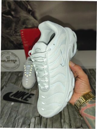 Nike Air Max Plus Talla 45 Blancas