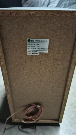 5 Altavoces LG Home Cinema 100W + SUWOFER