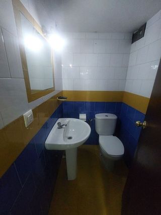 Local comercial en venta en Lucena