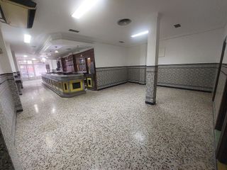 Local comercial en venta en Lucena