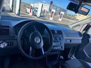Volkswagen Touran 2003
