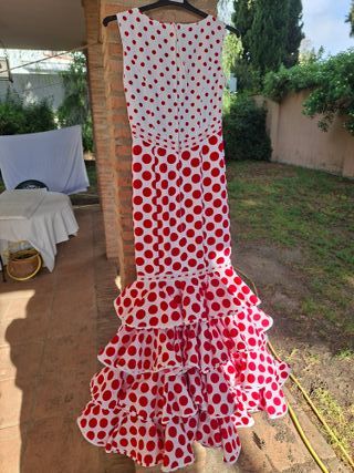 Traje Flamenca Volantes y lunares Rojo y Blanco