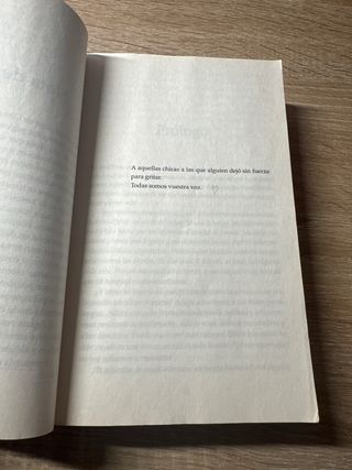 Cómo llamarte amor 1. A gritos