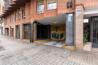 Garaje en alquiler en Navas en Barcelona