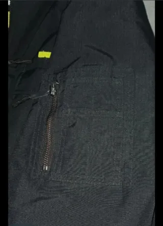 Chaqueta Dragon Ball Negra y Amarilla