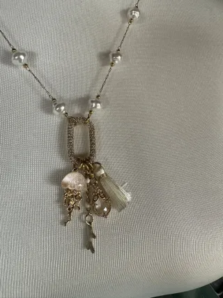 Collana perle bianche e charm mare