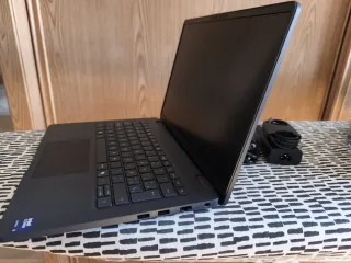Portátil Dell Pro14 PC14250