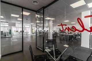 Oficina en alquiler en Les Corts en Barcelona