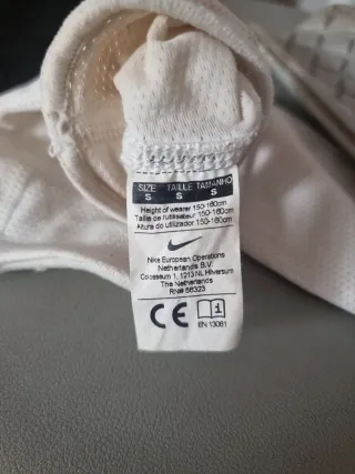 Espinilleras Nike con bolsa