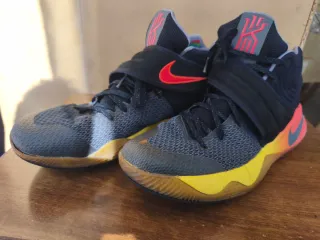 Nike Kyrie Zapatillas Baloncesto Talla 48.5