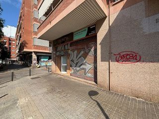 Local comercial en alquiler en Sant Josep en Hospitalet de Llobregat, L´