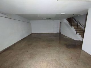 Local comercial en alquiler en Sant Josep en Hospitalet de Llobregat, L´