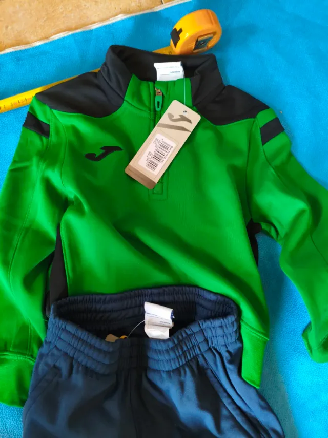 Chándal Joma y gorro T4 años