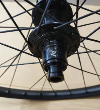 Crankbrothers Synthesis enduro carbon