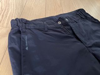 Pantalón corto montaña trekking Quechua T42-44